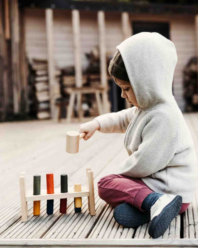 Wooden Story – Klopfbank aus Holz | Bunt