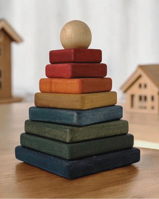 Wooden Story – Quadratische Pyramide | Bunt