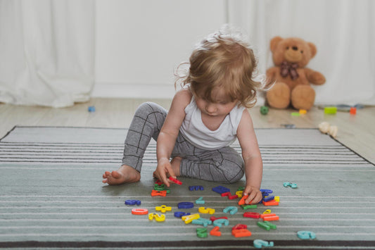 Montessori Spielzeug 1 Jahr: Entdecke den Weg zur Selbstständigkeit