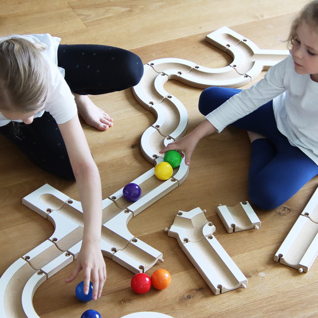 Die Magie von Holzspielzeug: Nachhaltiges und kreatives Spielzeug für Kinder