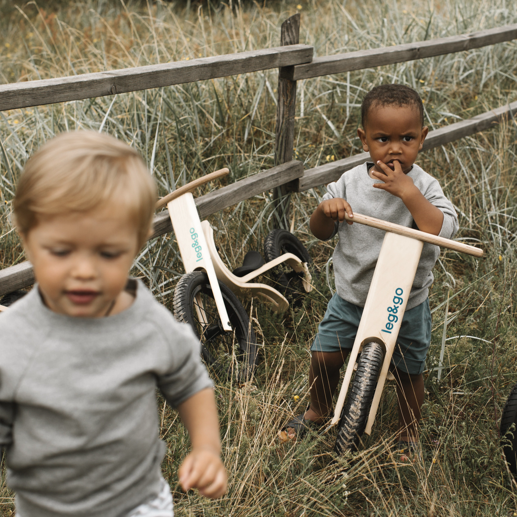 Laufrad und Kinderfahrrad