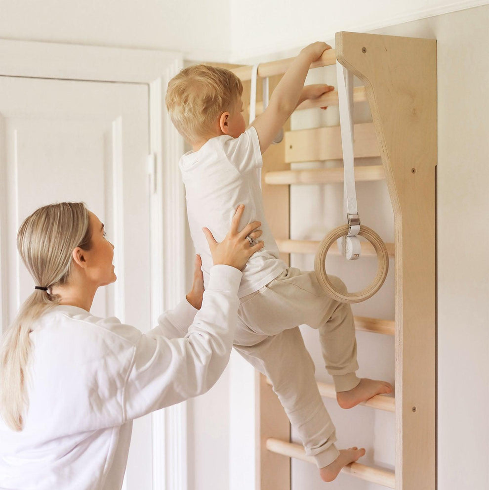 FitWood TAIMI MINI Sprossenwand aus Birke für kleinere Räume