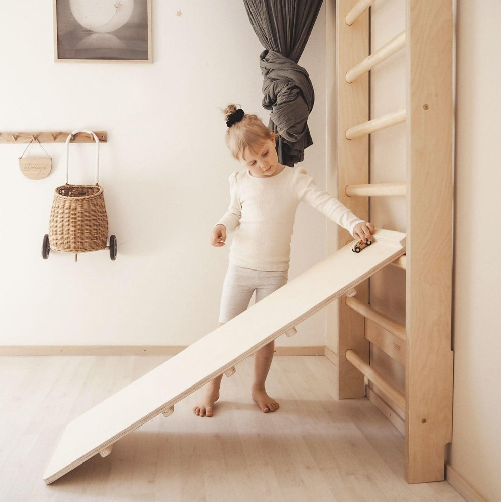 FitWood TAIMI MINI Sprossenwand Lifestyle