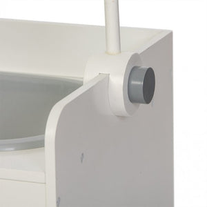 Puppenwickeltisch und Badewanne mit Mobile