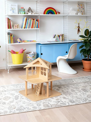 Design Puppenhaus aus Holz | KITA-Qualität