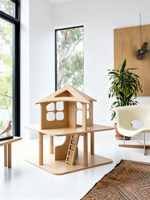 Design Puppenhaus aus Holz | KITA-Qualität