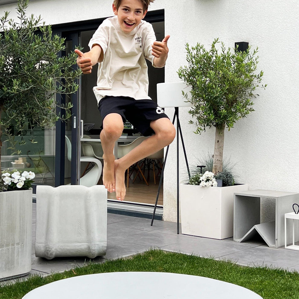 Jupiduu Jumpspot Outdoor Hüpfkissen für Kinder im Garten