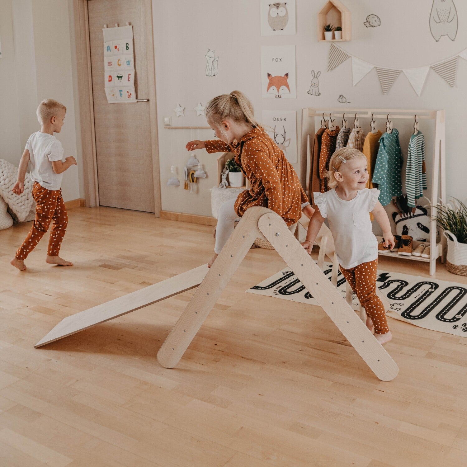 Montessori Climbing Triangle With Ramp