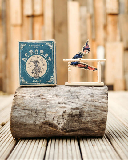 Wooden Story – Holzspiel Akrobat Junge | Bunt